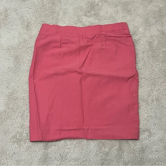 Pink Double-Button Ruched Mini Skirt - Picture 3 of 5